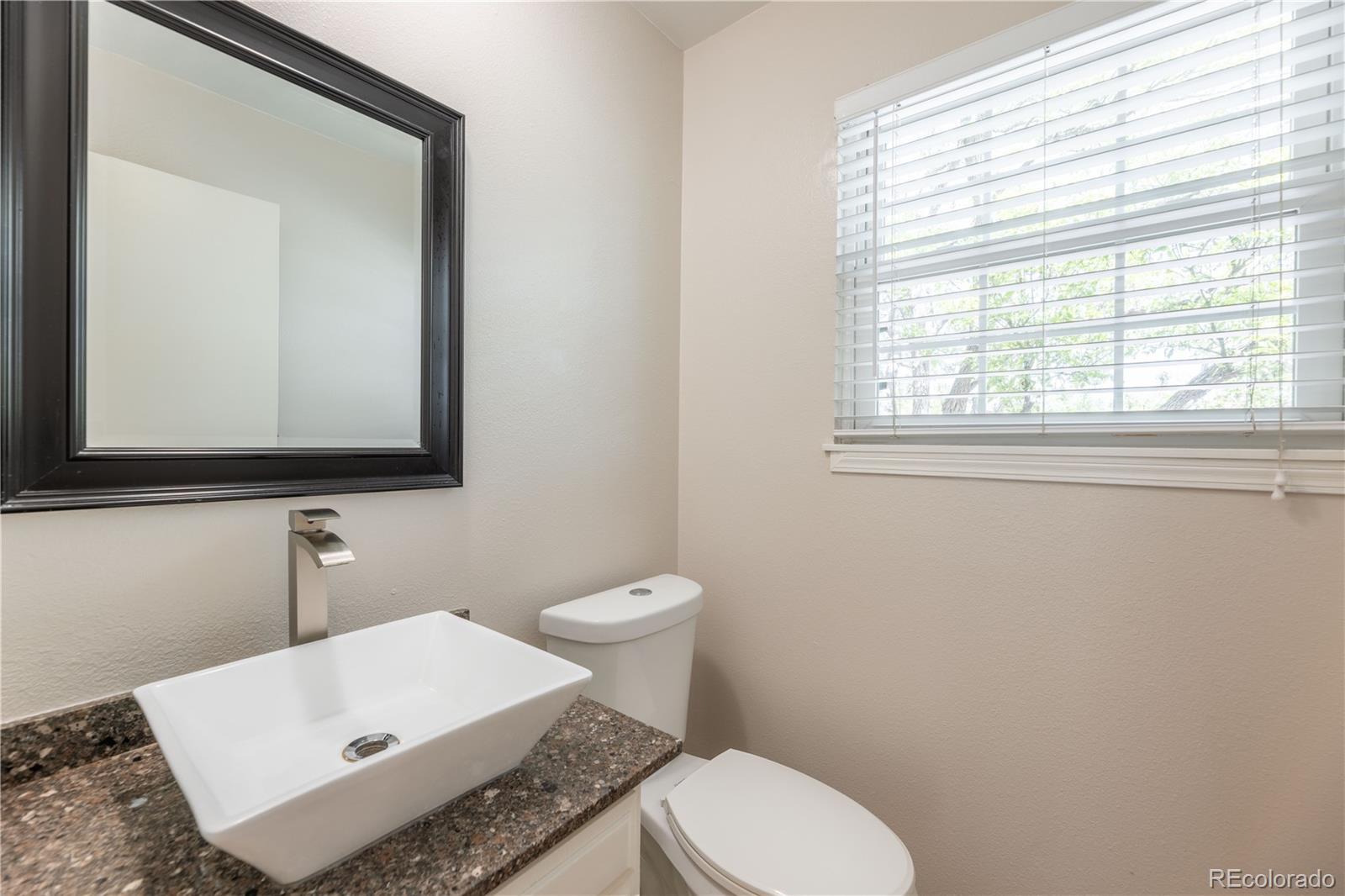 MLS Image #11 for 1811 s quebec way 3,denver, Colorado