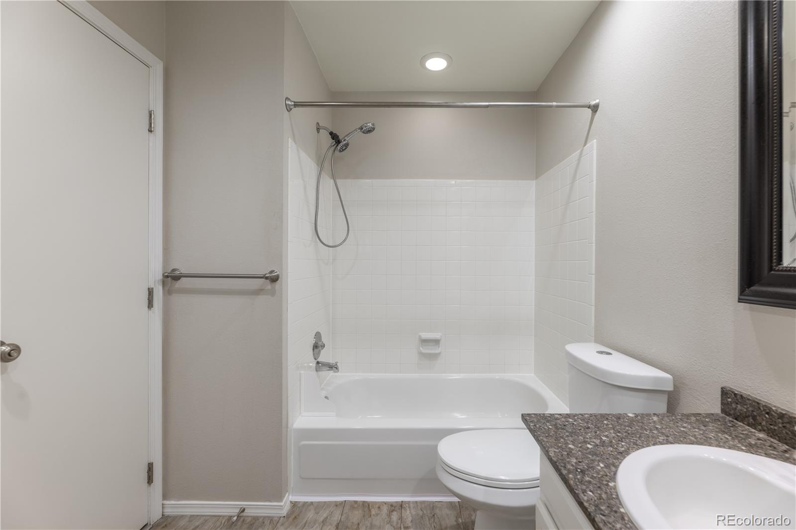 MLS Image #15 for 1811 s quebec way 3,denver, Colorado