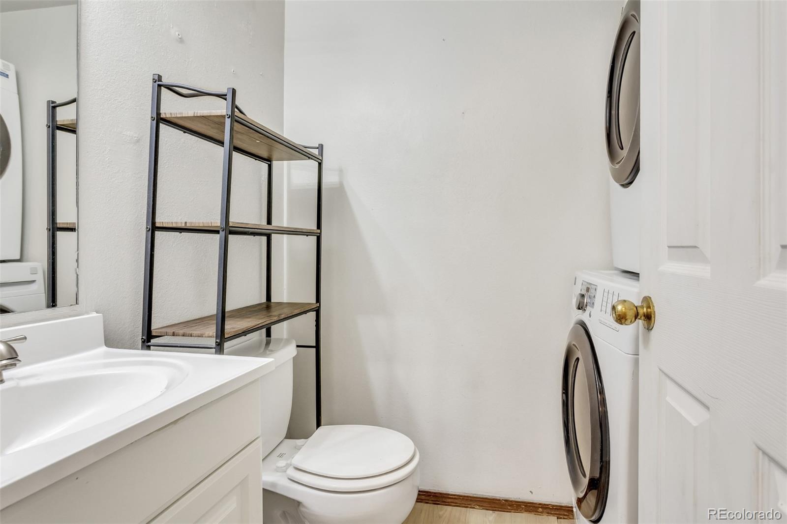 MLS Image #6 for 1545 s ouray circle,aurora, Colorado