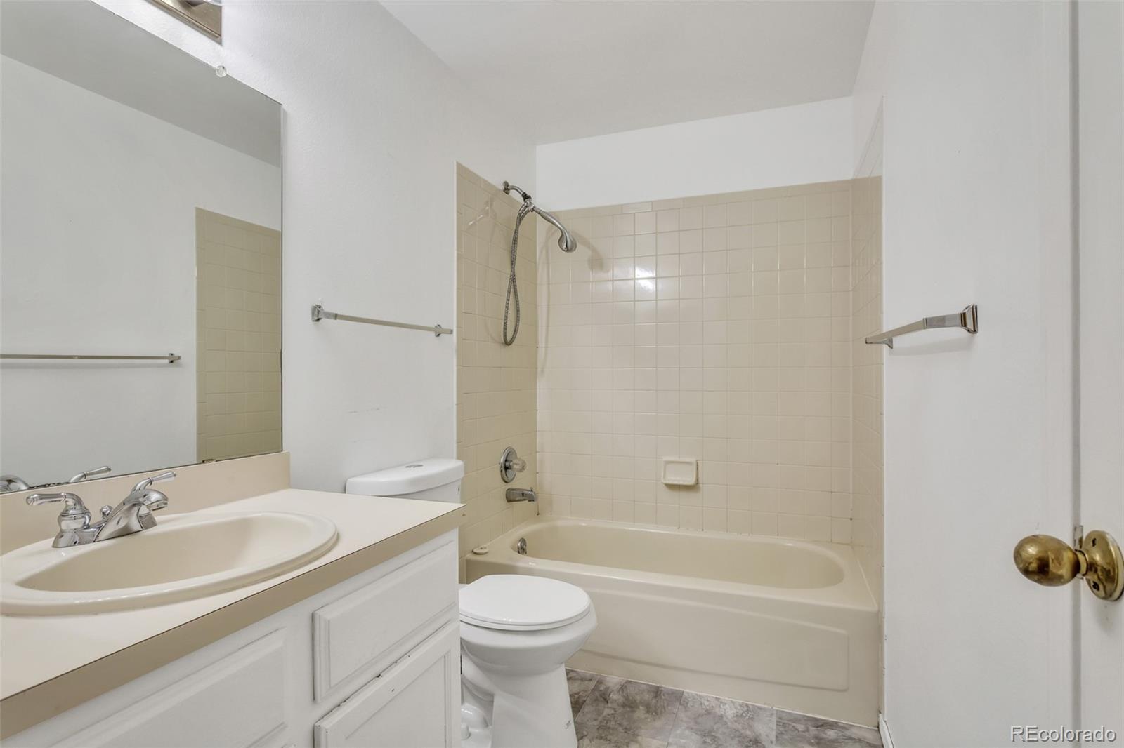 MLS Image #7 for 1545 s ouray circle,aurora, Colorado