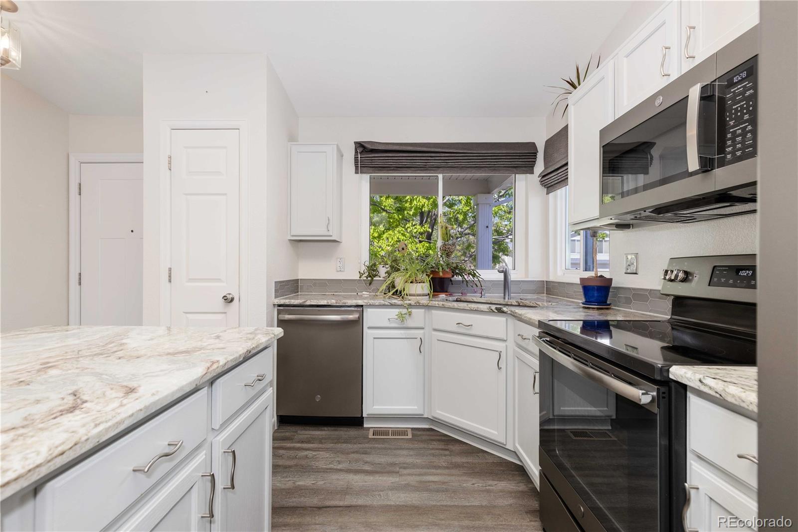 MLS Image #5 for 7826  mule deer place,littleton, Colorado