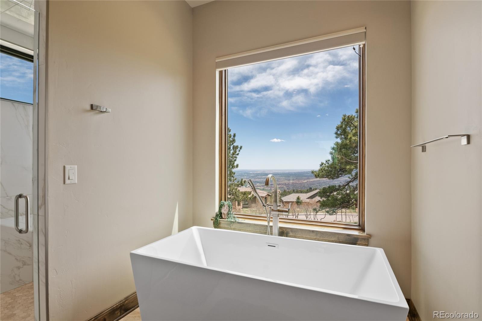 MLS Image #25 for 3770  outback vista point,colorado springs, Colorado
