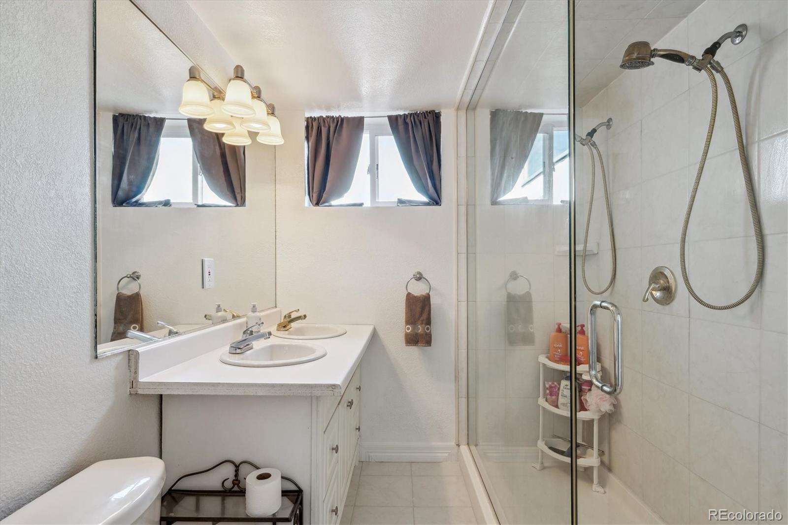 MLS Image #16 for 2141 w gill place,denver, Colorado