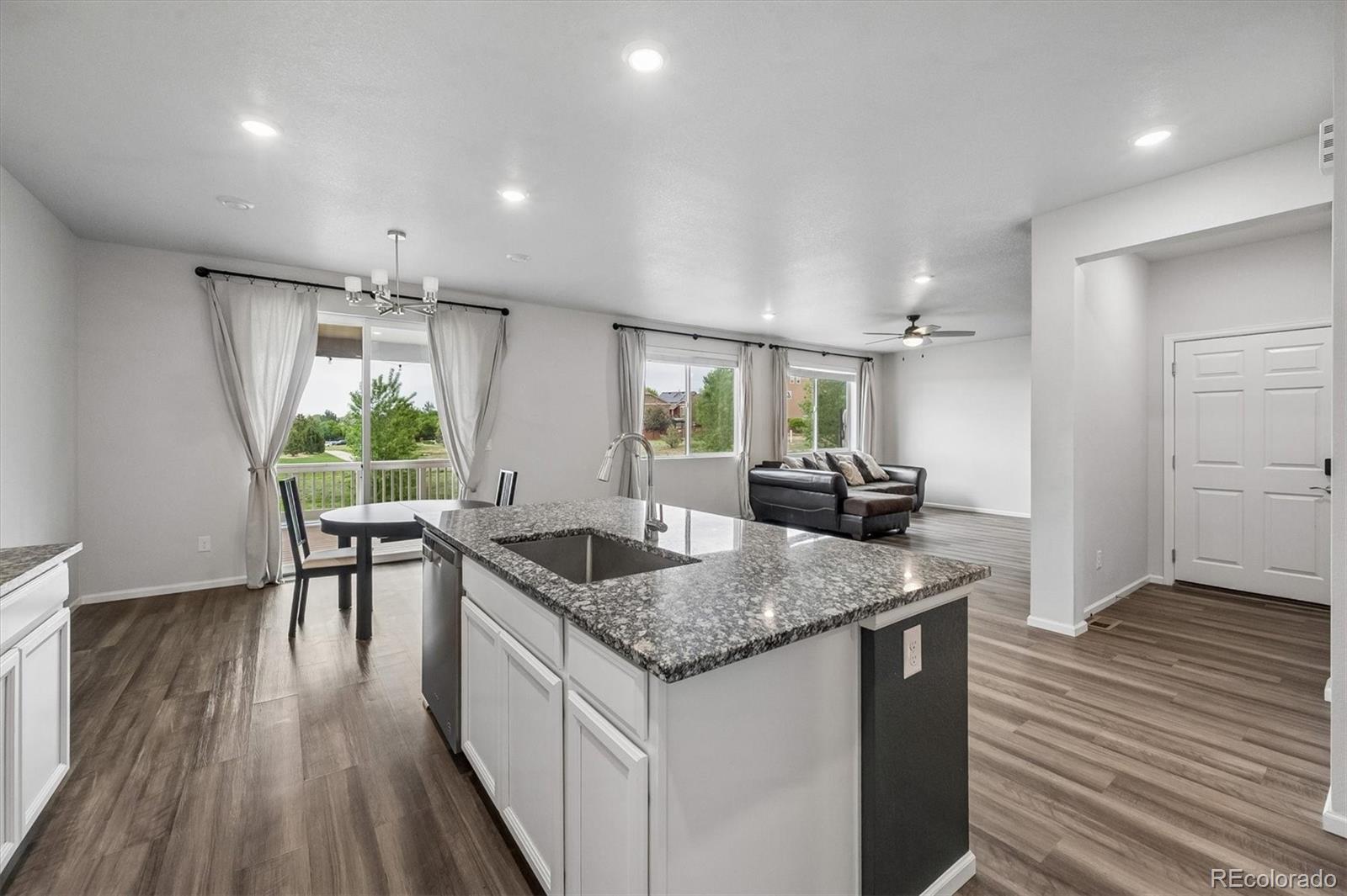 MLS Image #6 for 4126 s netherland circle,aurora, Colorado