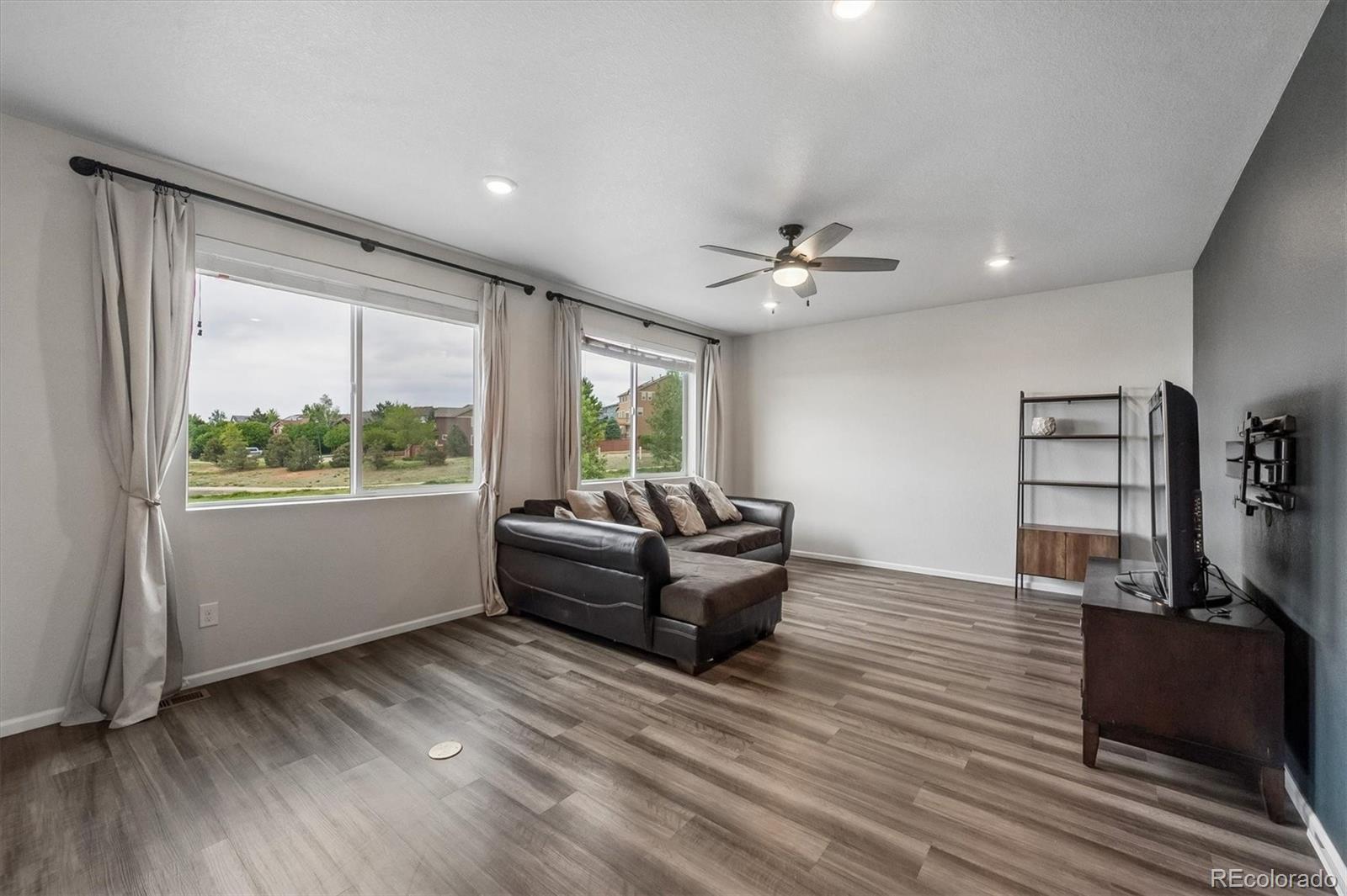 MLS Image #9 for 4126 s netherland circle,aurora, Colorado