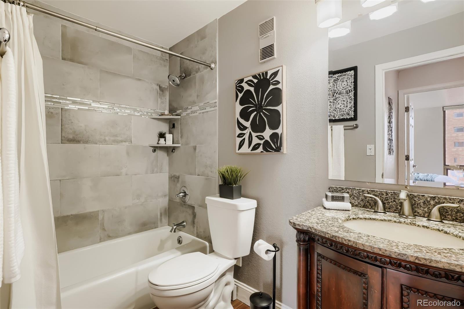 MLS Image #18 for 1625  larimer street,denver, Colorado
