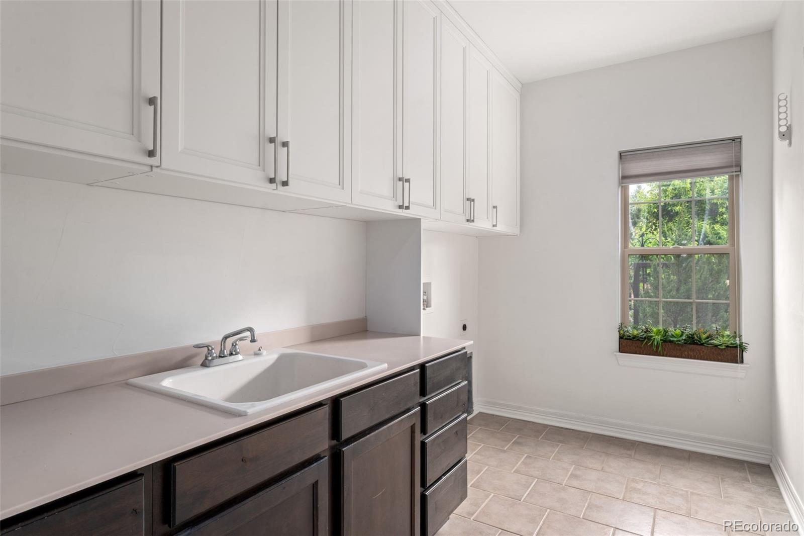 MLS Image #18 for 2243 s juniper street,denver, Colorado