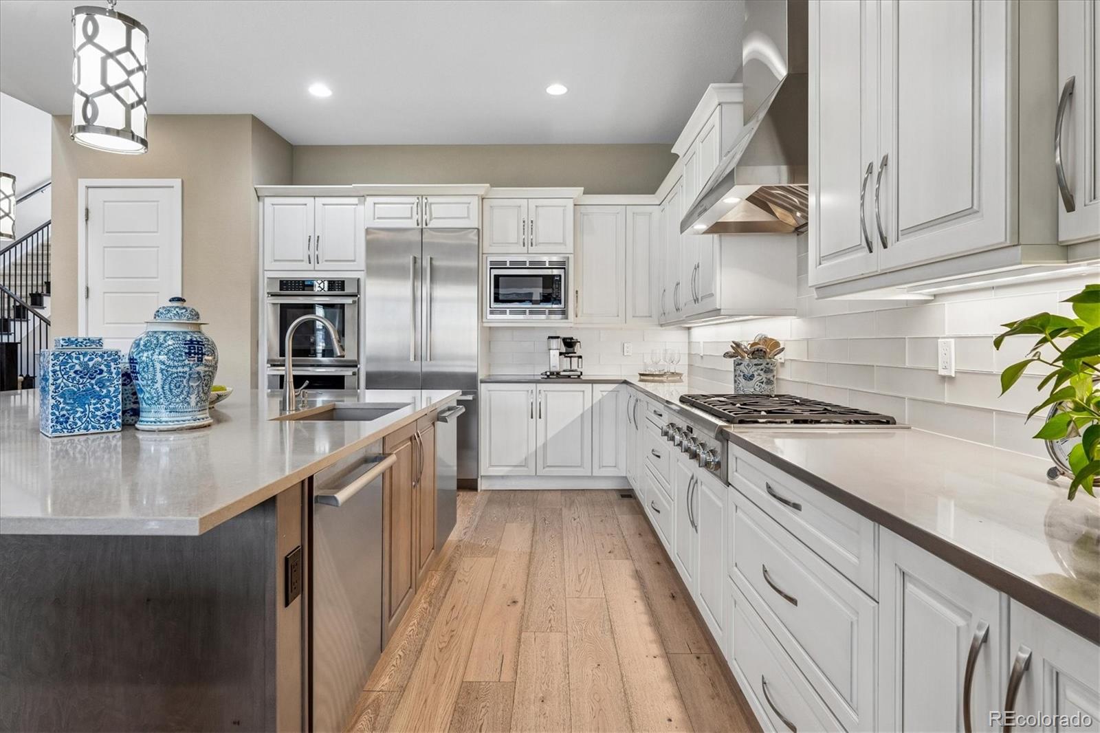 MLS Image #10 for 15440 w asbury avenue,lakewood, Colorado