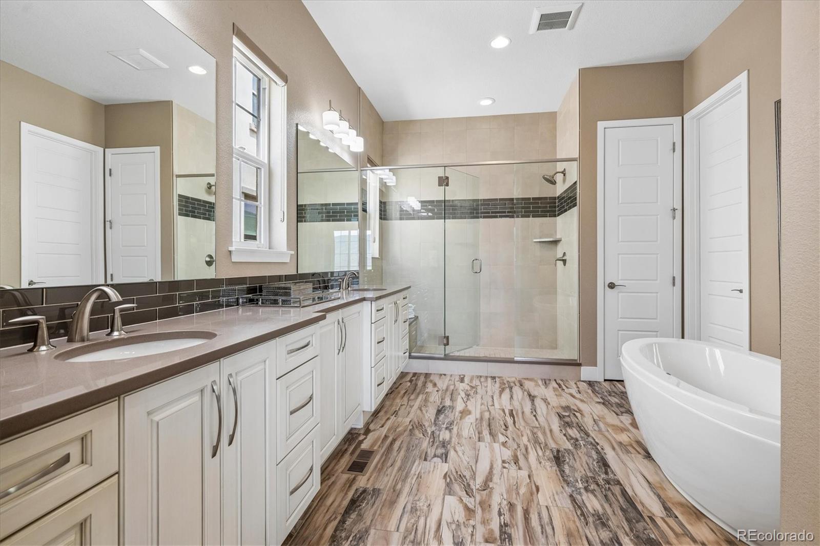 MLS Image #19 for 15440 w asbury avenue,lakewood, Colorado