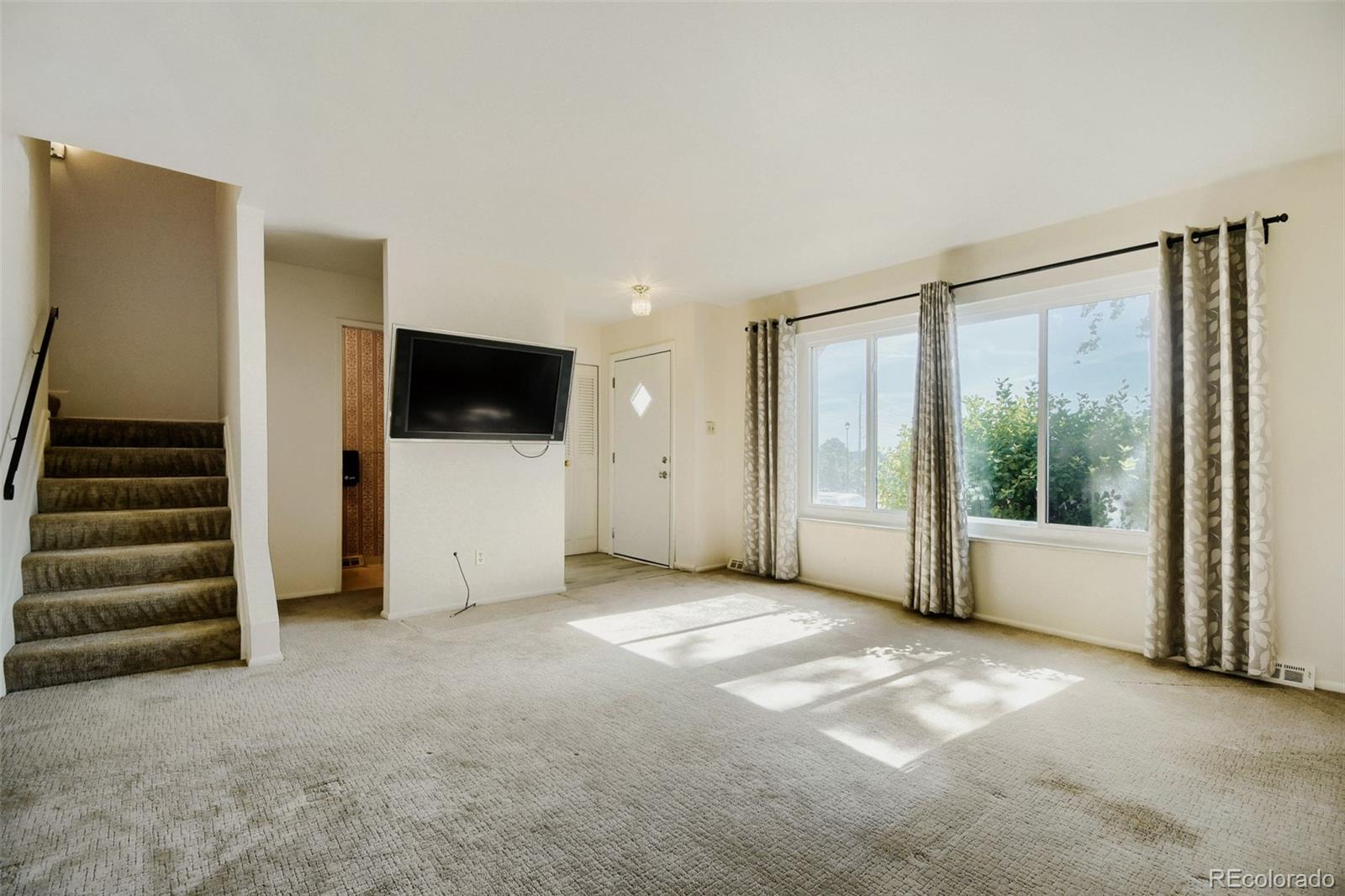 MLS Image #4 for 8783  santa fe drive,thornton, Colorado