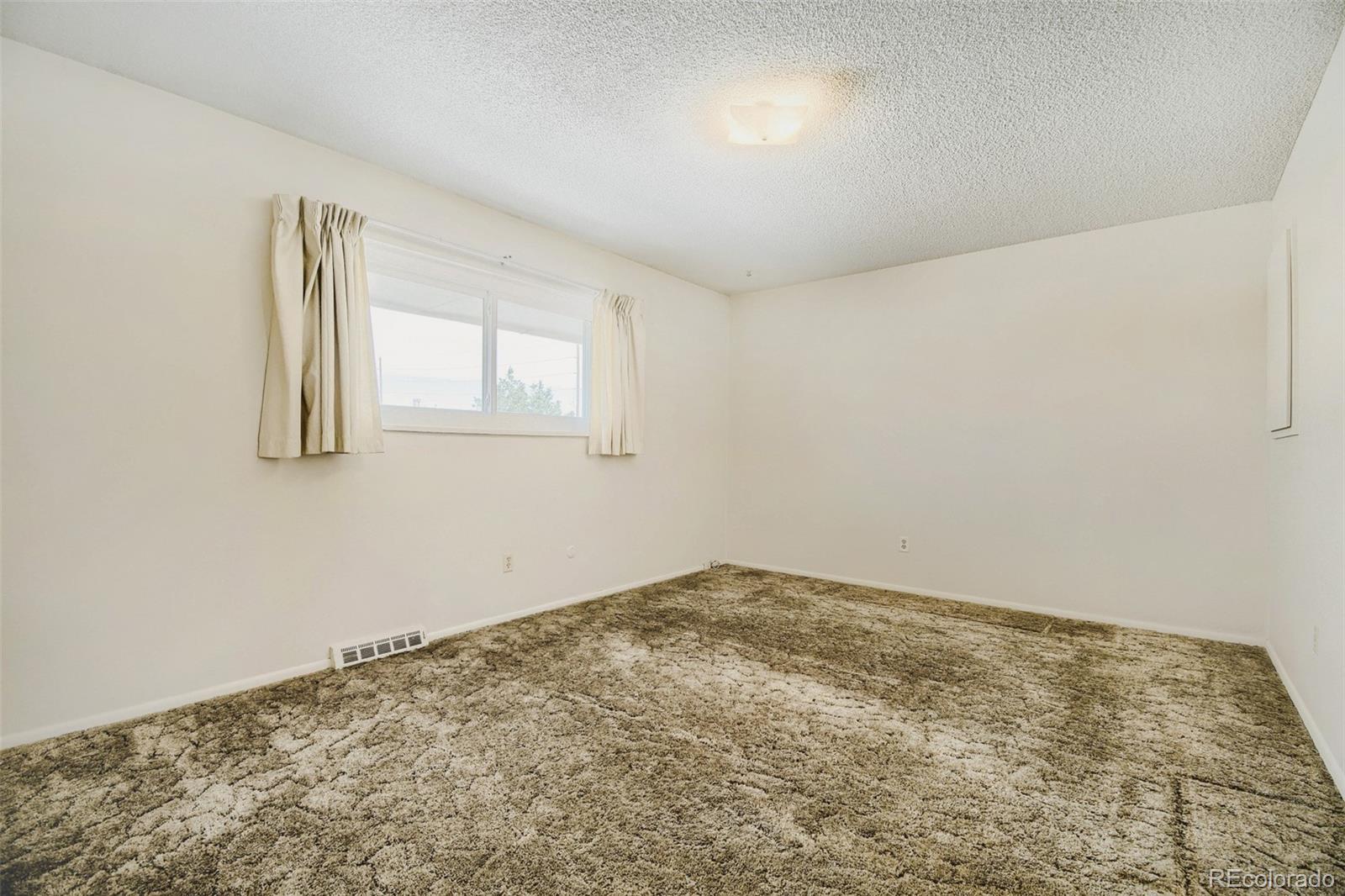 MLS Image #6 for 8783  santa fe drive,thornton, Colorado
