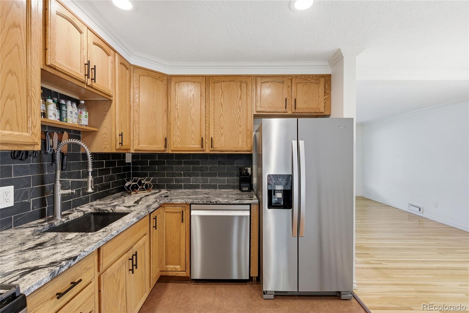 MLS Image #11 for 5655  nebraska way,denver, Colorado