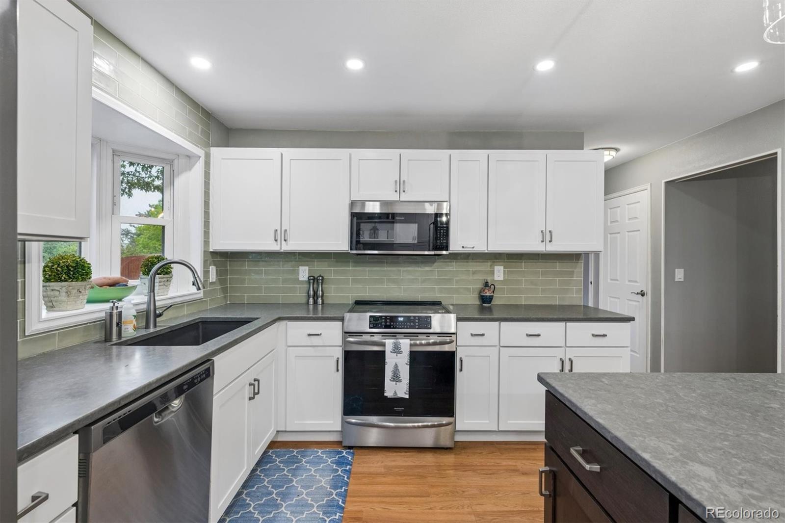 MLS Image #8 for 210  crawford circle,golden, Colorado