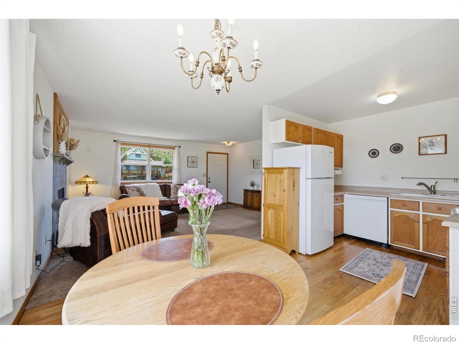MLS Image #11 for 804  redwood court,bellvue, Colorado