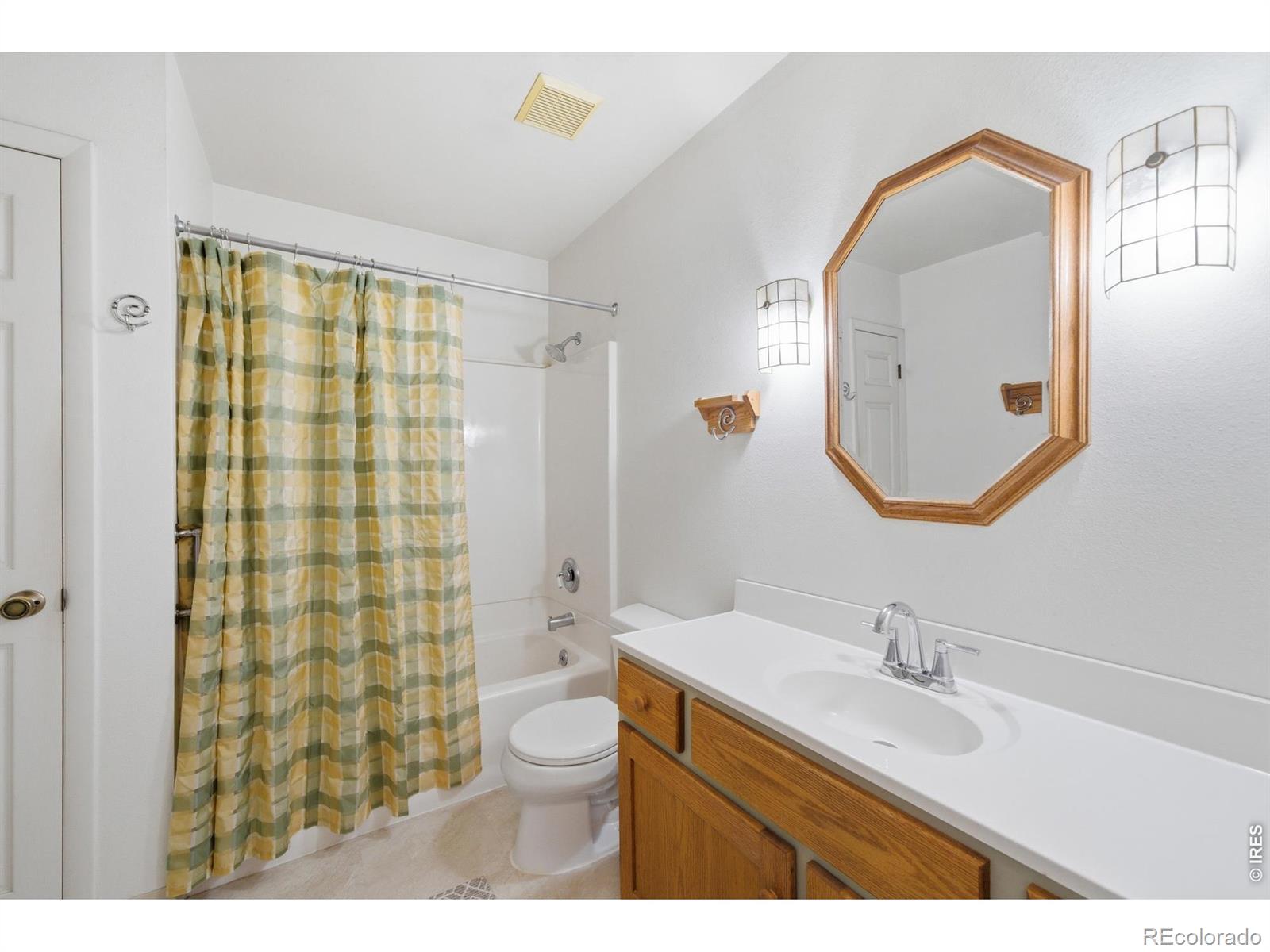 MLS Image #13 for 804  redwood court,bellvue, Colorado