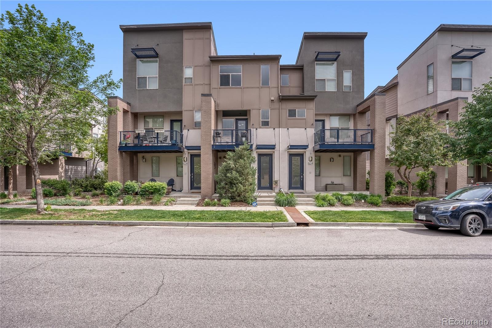 MLS Image #12 for 8226 e 24th drive,denver, Colorado