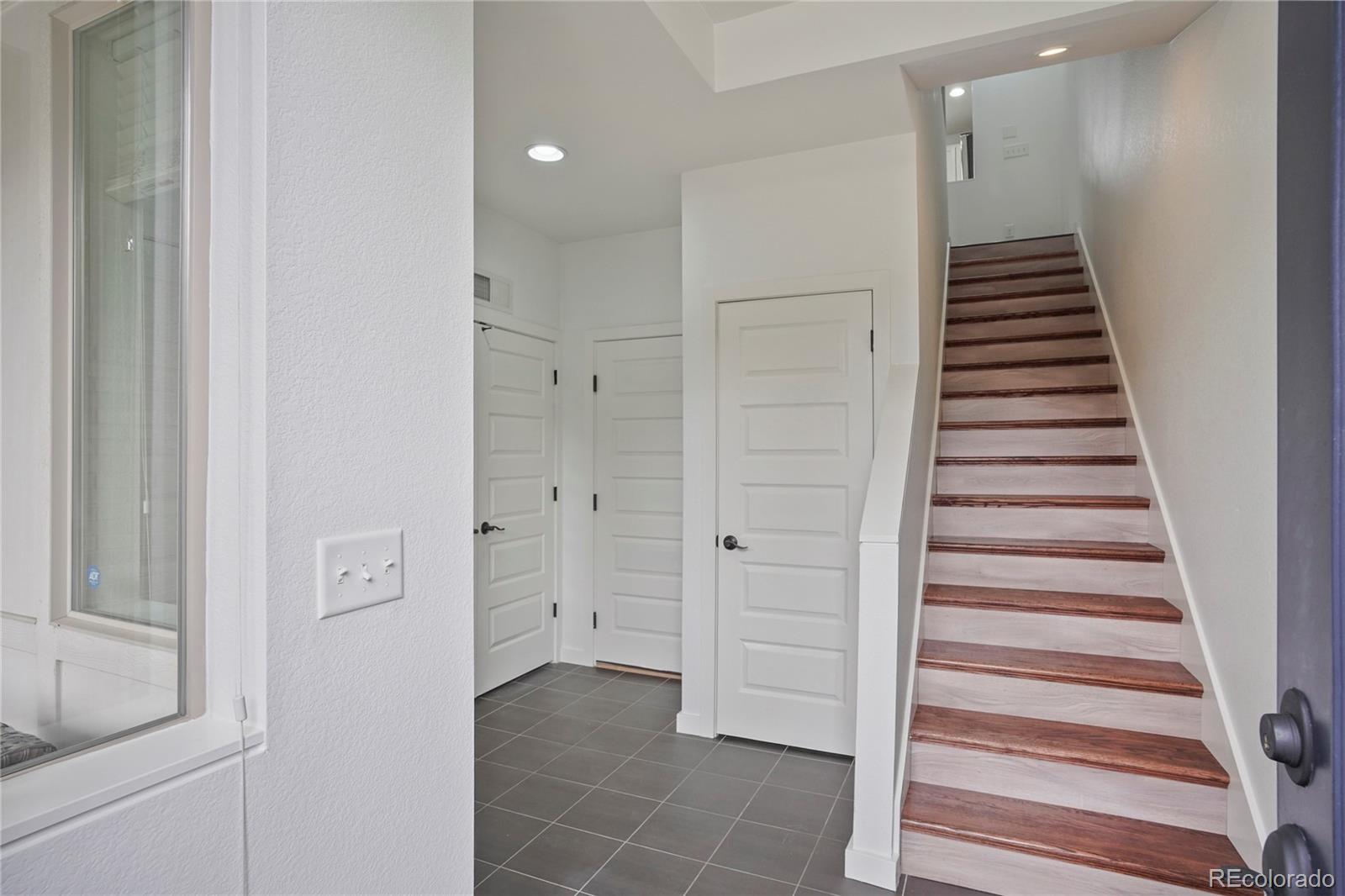 MLS Image #16 for 8226 e 24th drive,denver, Colorado