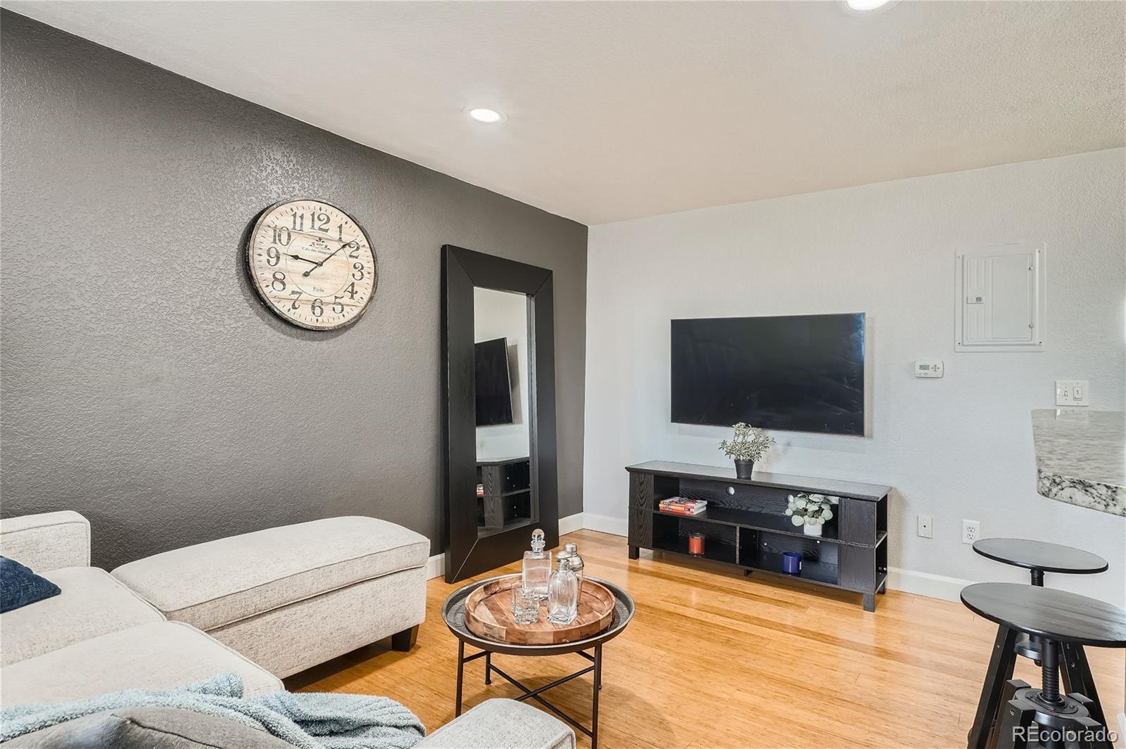 MLS Image #2 for 1 n pearl street,denver, Colorado