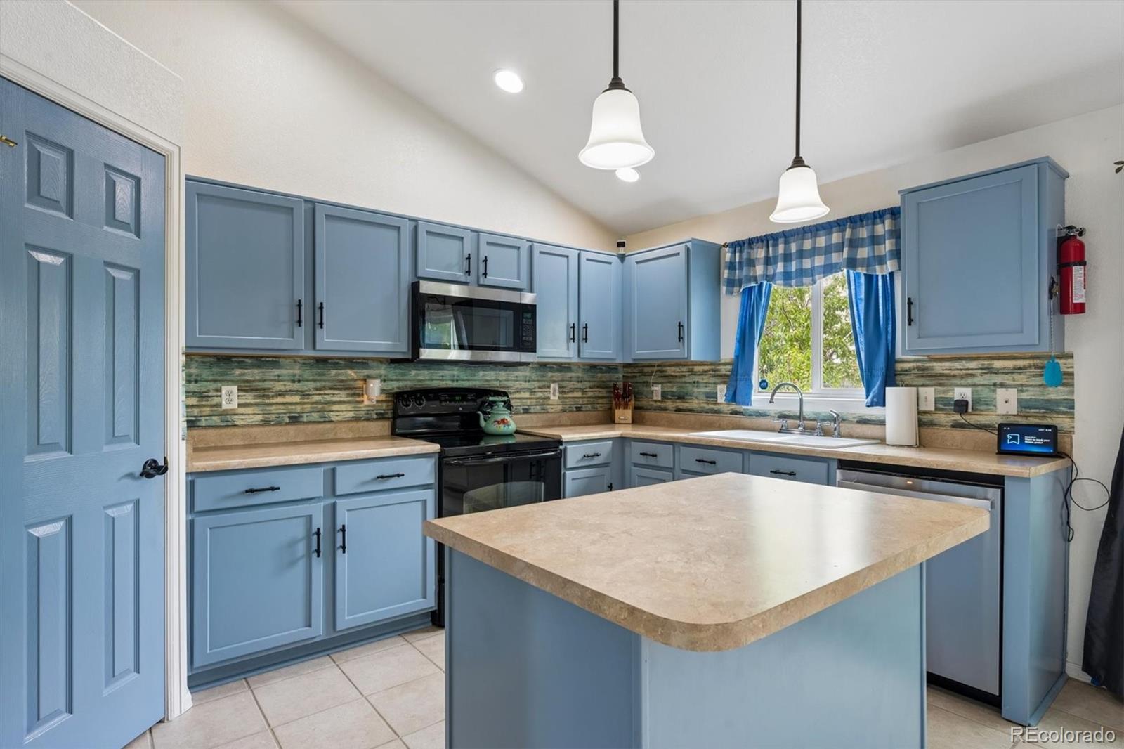 MLS Image #8 for 11470  kenton street,commerce city, Colorado