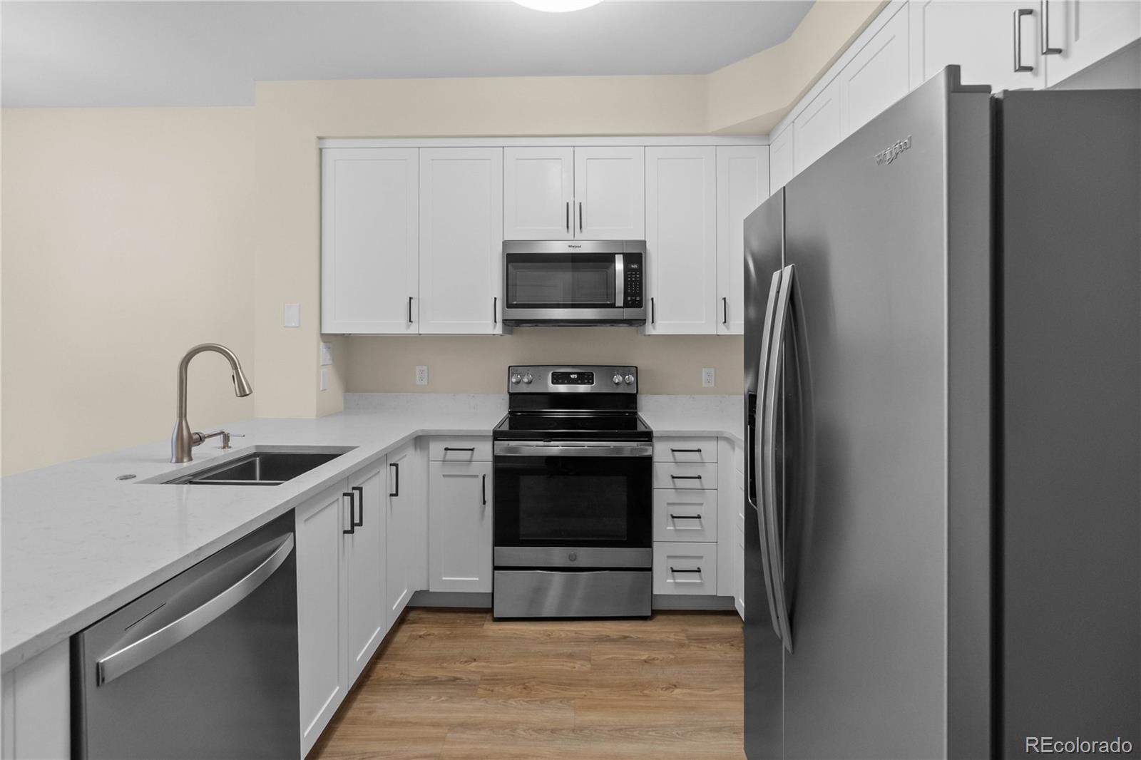 MLS Image #13 for 5555 e briarwood avenue,centennial, Colorado