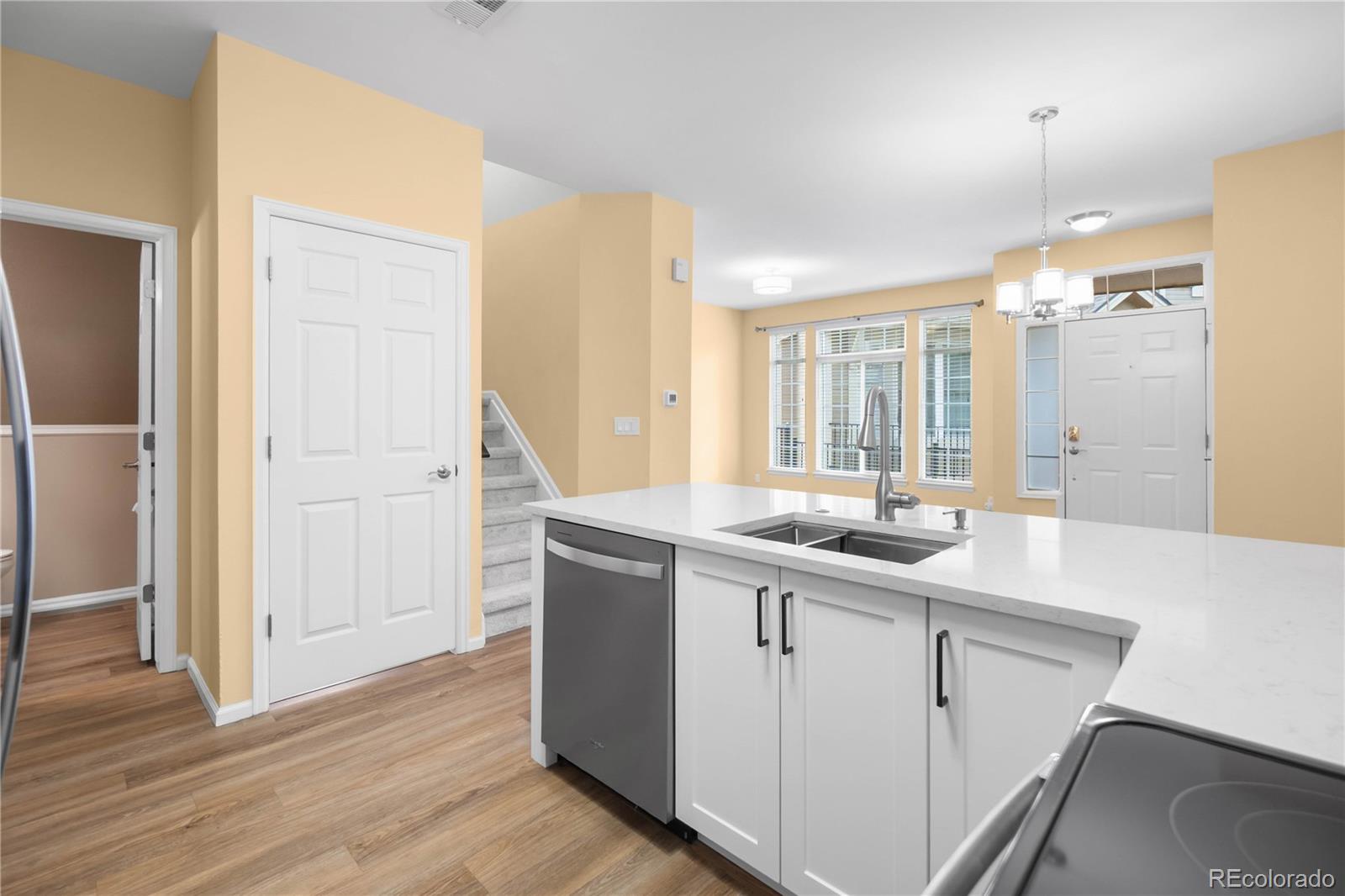 MLS Image #14 for 5555 e briarwood avenue,centennial, Colorado