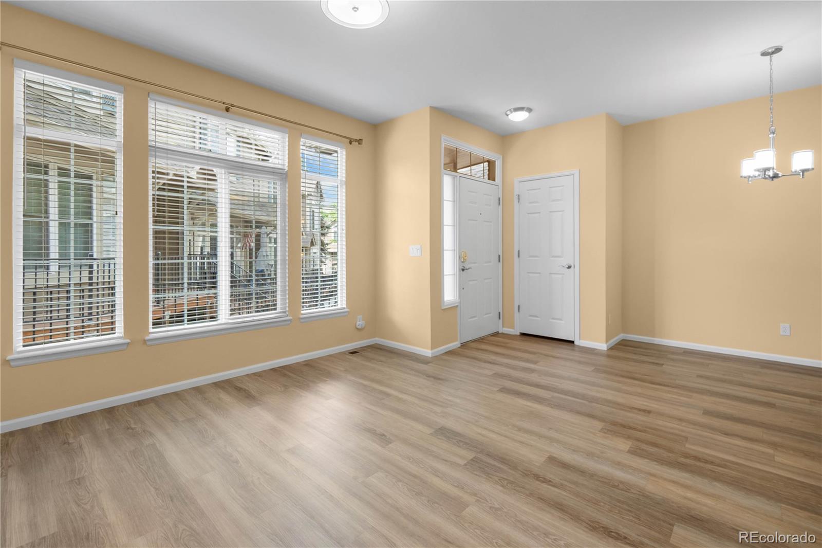 MLS Image #8 for 5555 e briarwood avenue,centennial, Colorado