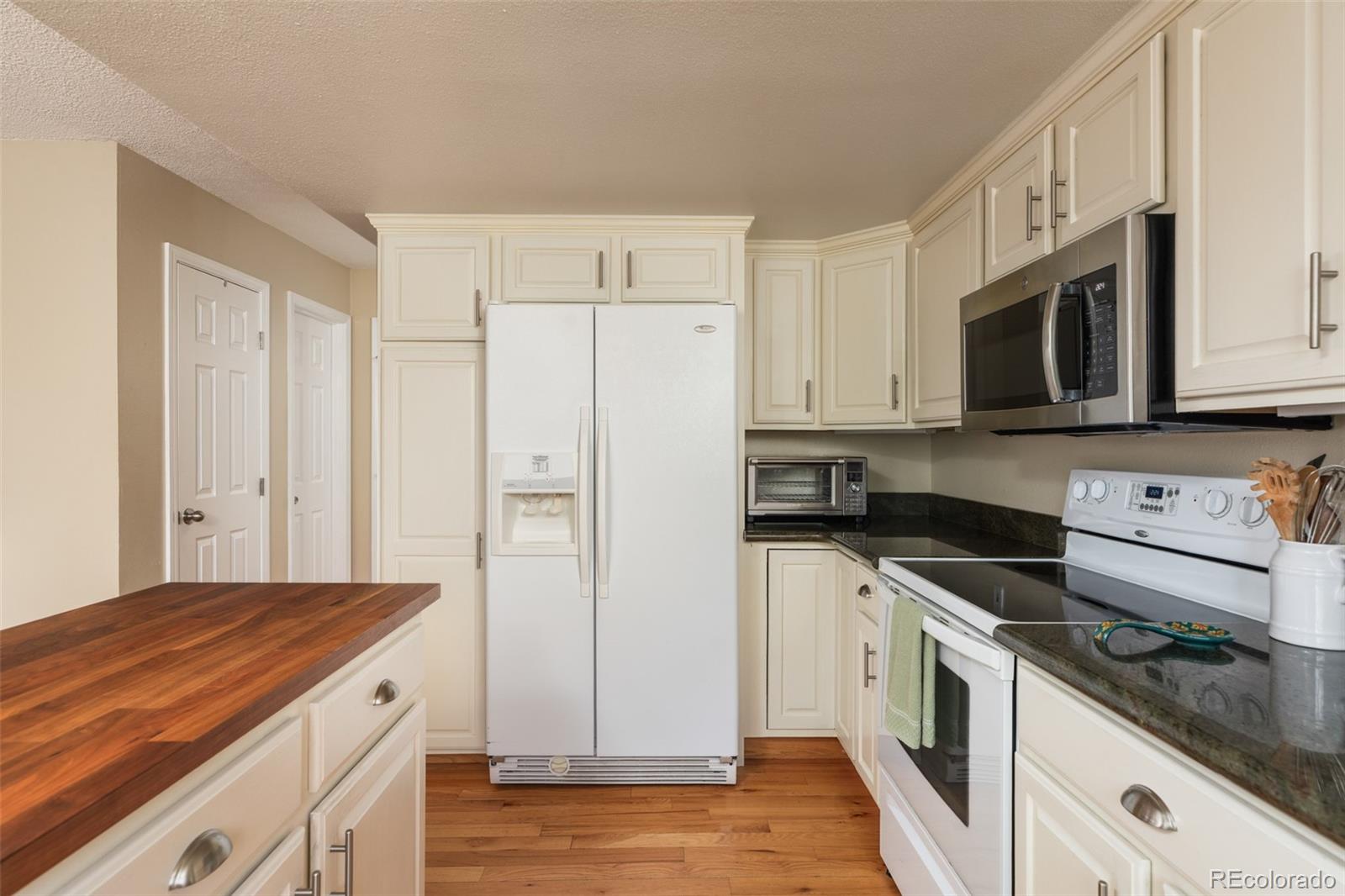MLS Image #12 for 15006 e arkansas drive,aurora, Colorado