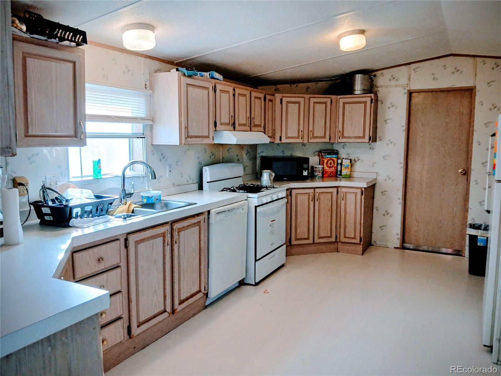 MLS Image #4 for 8529  colorado court,denver, Colorado