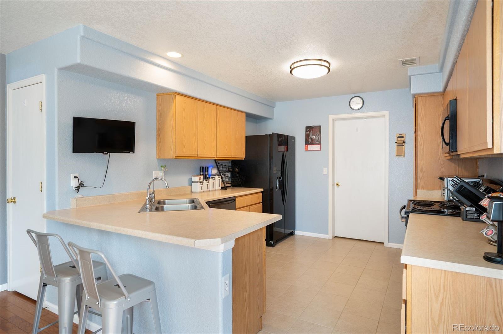 MLS Image #12 for 4819  halifax way,denver, Colorado