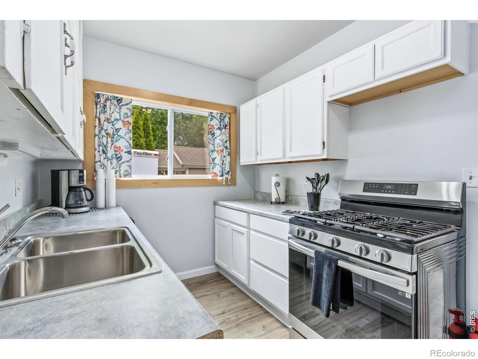 MLS Image #6 for 727 e 8th street,loveland, Colorado