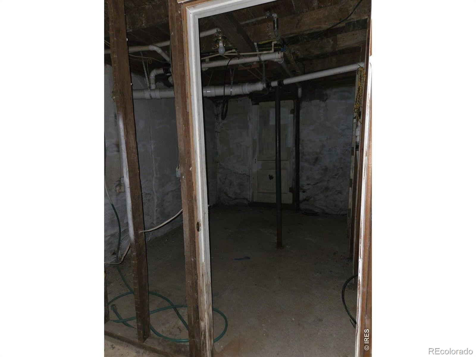MLS Image #13 for 22607  winchell avenue,snyder, Colorado