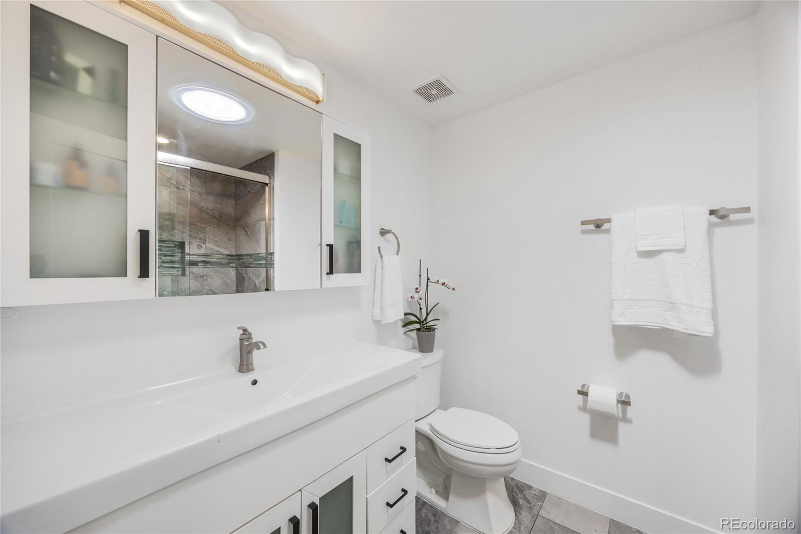 MLS Image #28 for 1380 s dahlia street,denver, Colorado