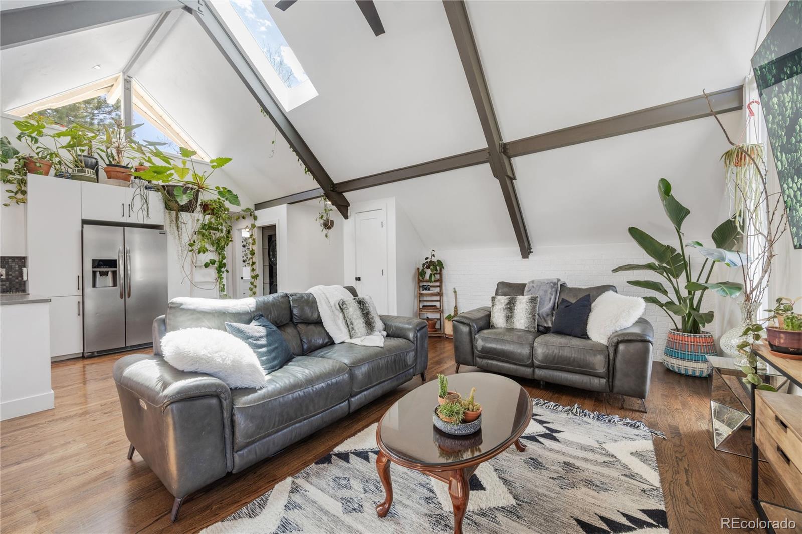 MLS Image #3 for 1380 s dahlia street,denver, Colorado