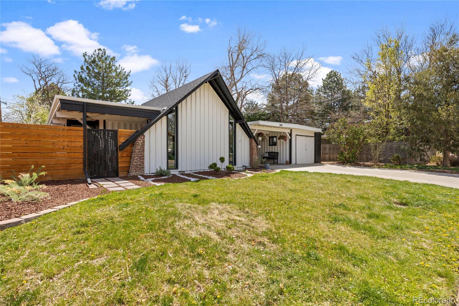 MLS Image #43 for 1380 s dahlia street,denver, Colorado