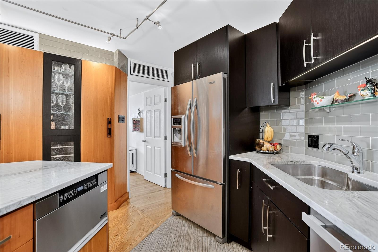 MLS Image #10 for 550 e 12th avenue 1703,denver, Colorado