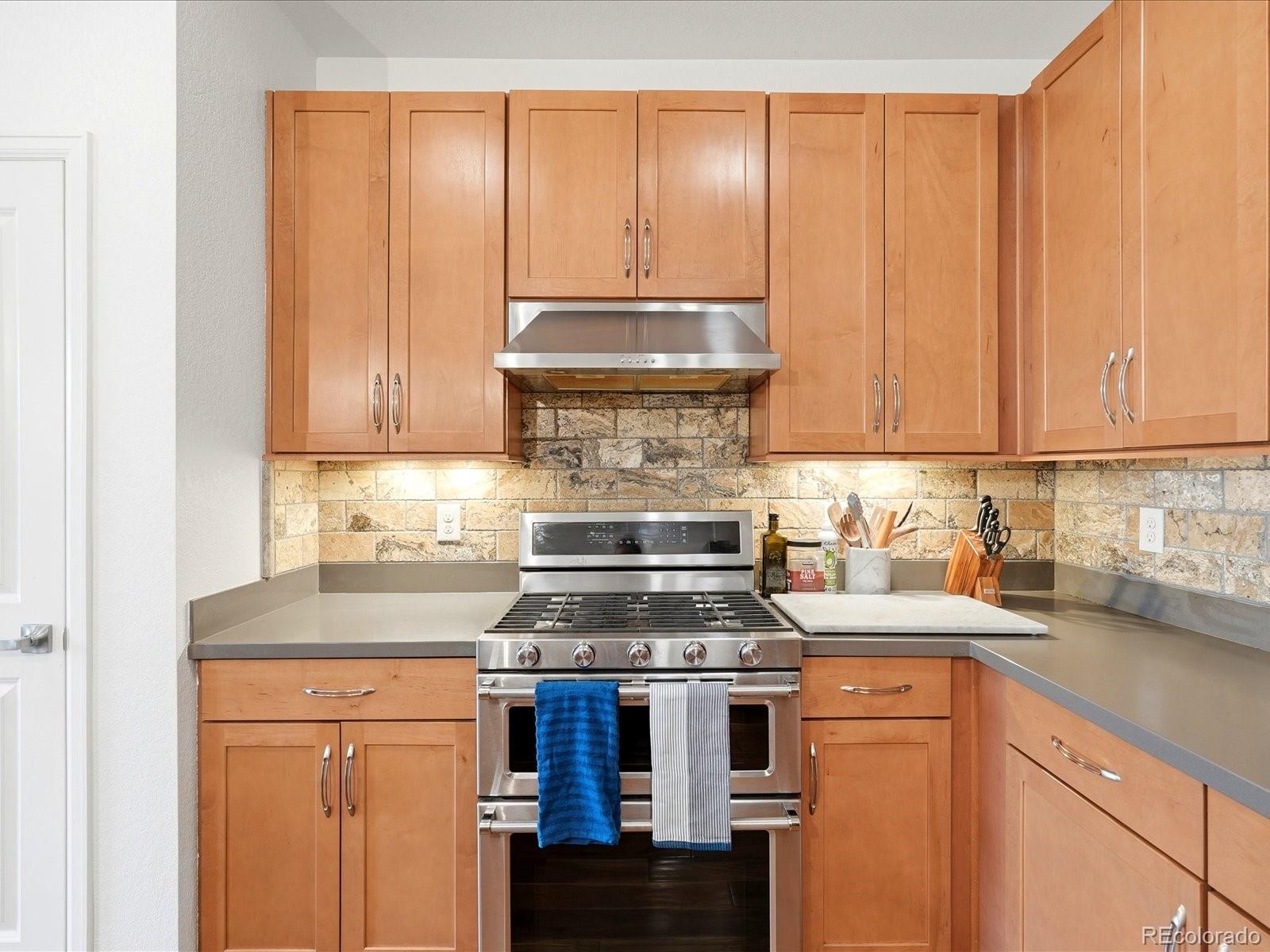 MLS Image #15 for 14941 w 70th avenue,arvada, Colorado