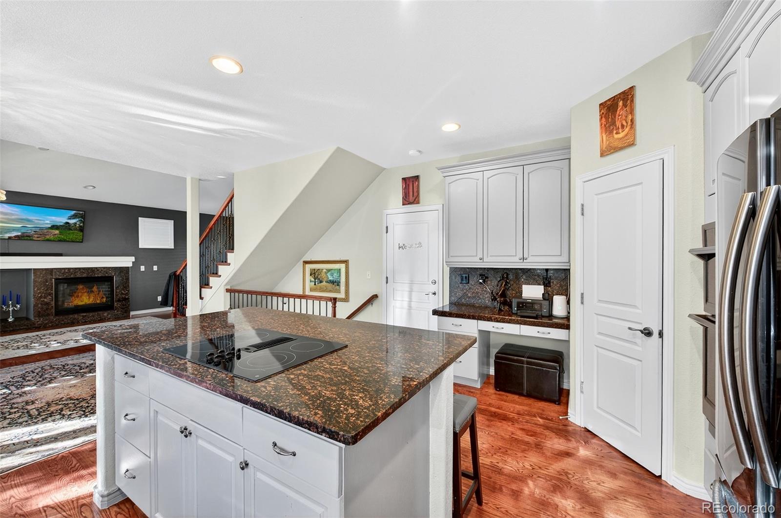 MLS Image #14 for 12056 e lake circle,greenwood village, Colorado