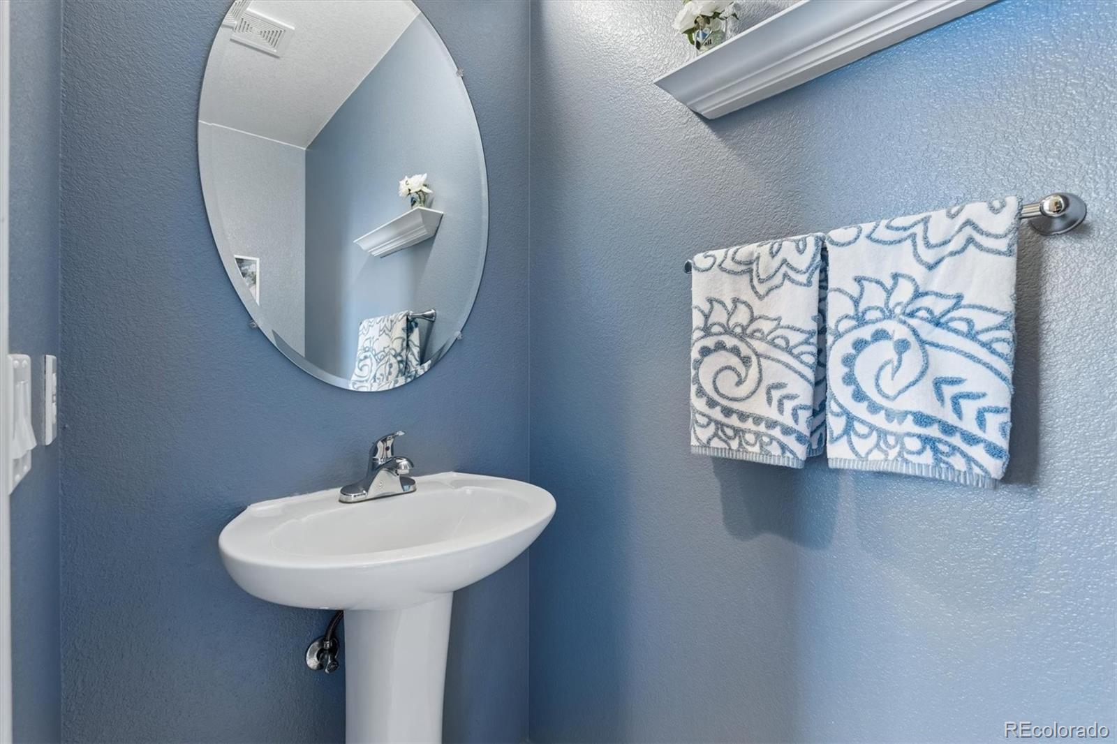 MLS Image #15 for 12706  home farm drive,denver, Colorado