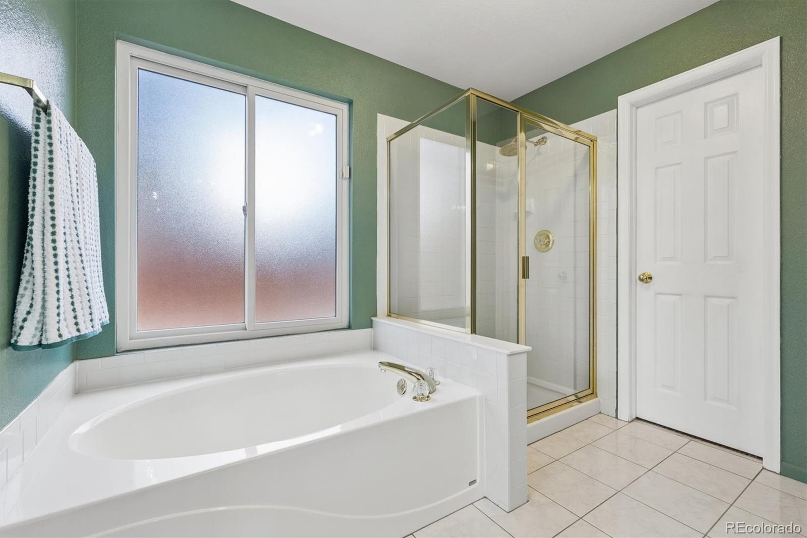 MLS Image #19 for 12706  home farm drive,denver, Colorado