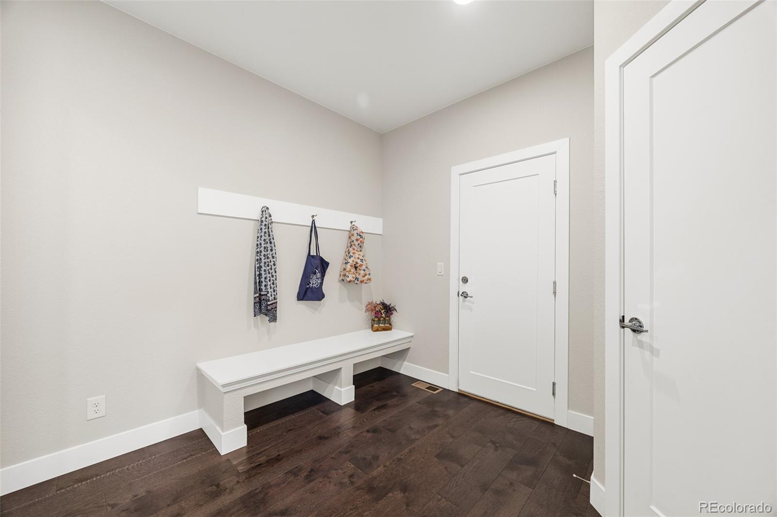 MLS Image #18 for 7184 s shady grove court,aurora, Colorado