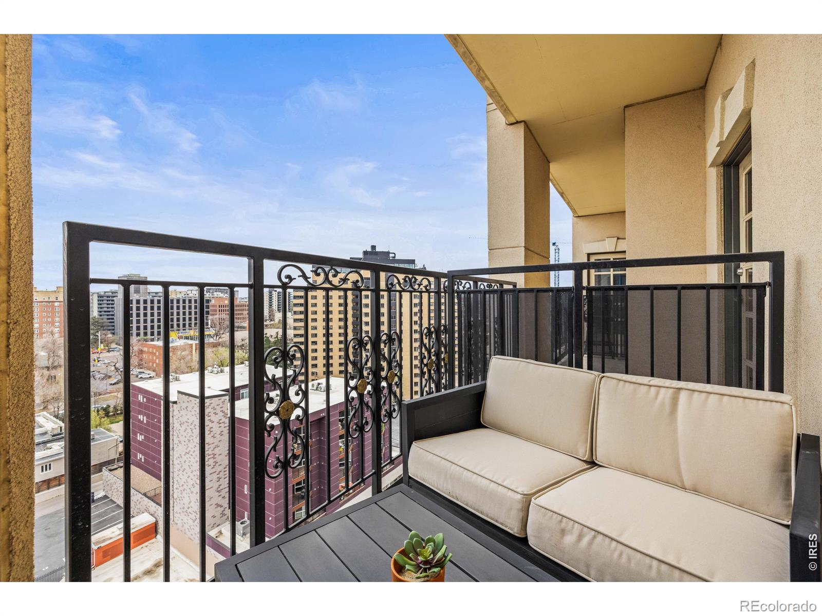 MLS Image #25 for 975 n lincoln street,denver, Colorado