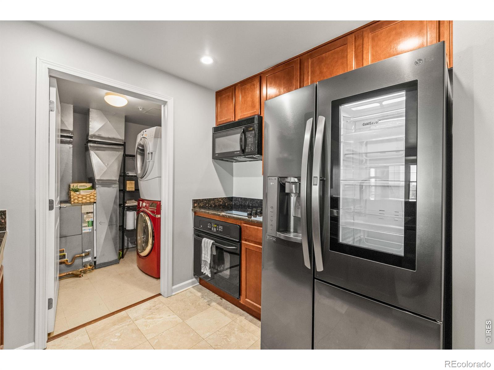 MLS Image #8 for 975 n lincoln street,denver, Colorado