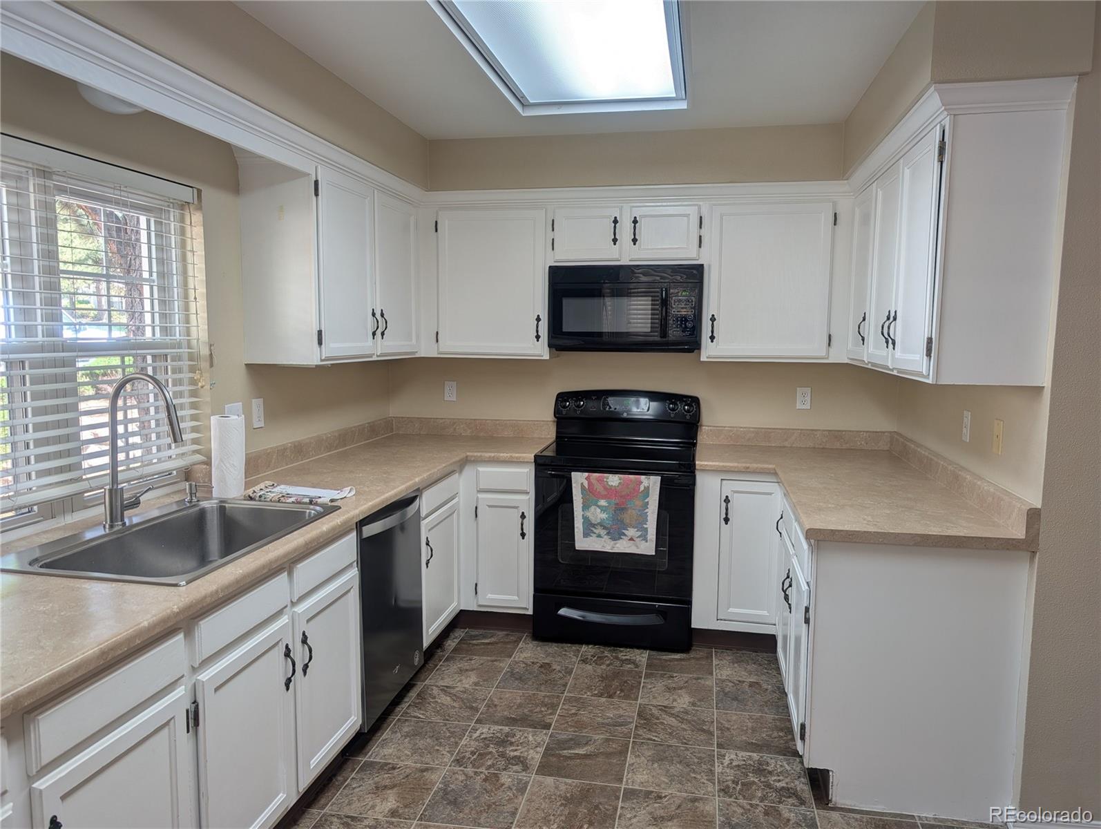 MLS Image #14 for 2993 w long drive,littleton, Colorado