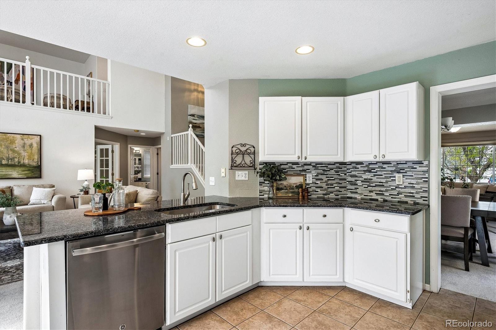MLS Image #14 for 2956 s espana court,aurora, Colorado