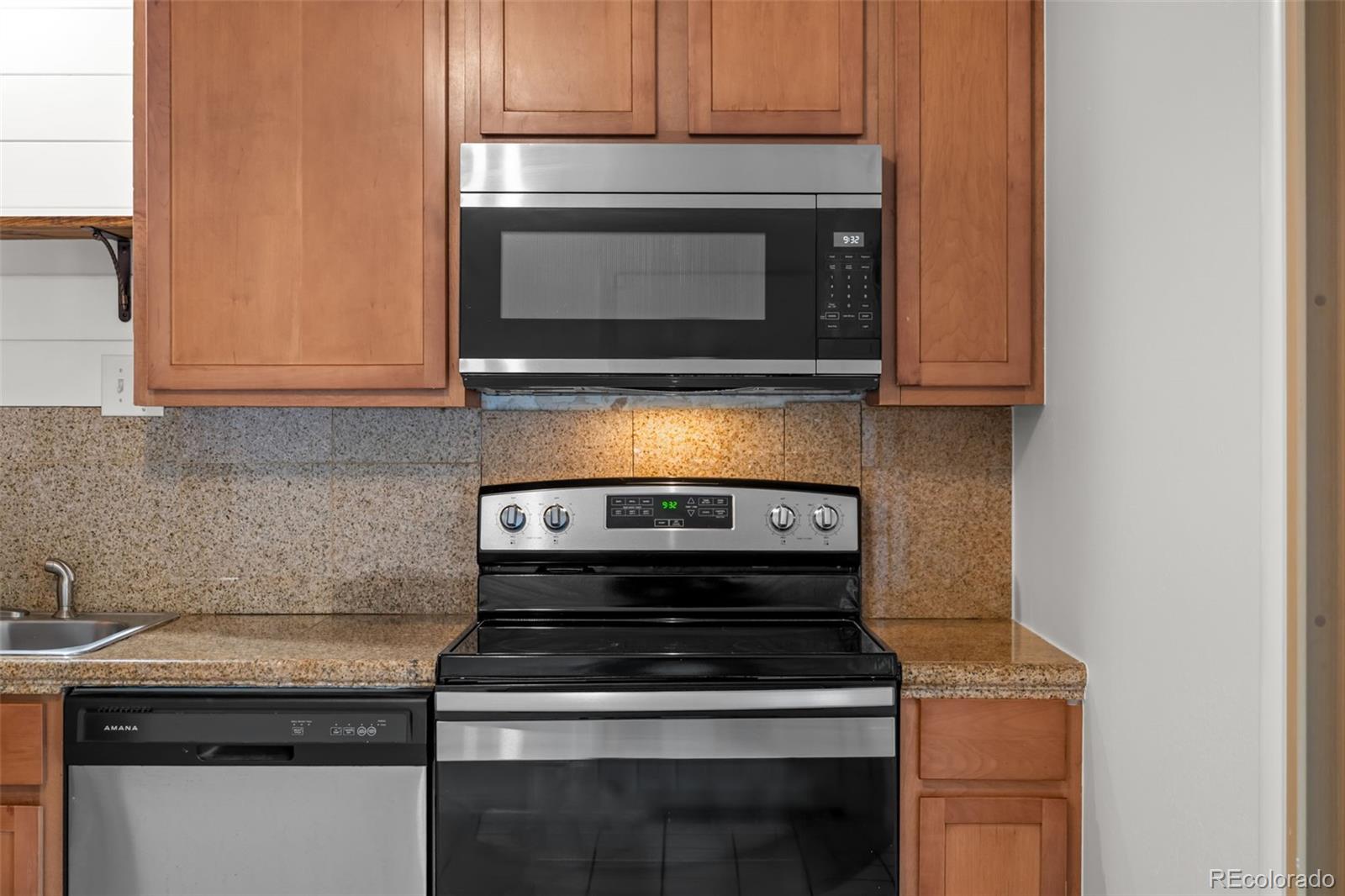 MLS Image #14 for 3266 s helena street,aurora, Colorado