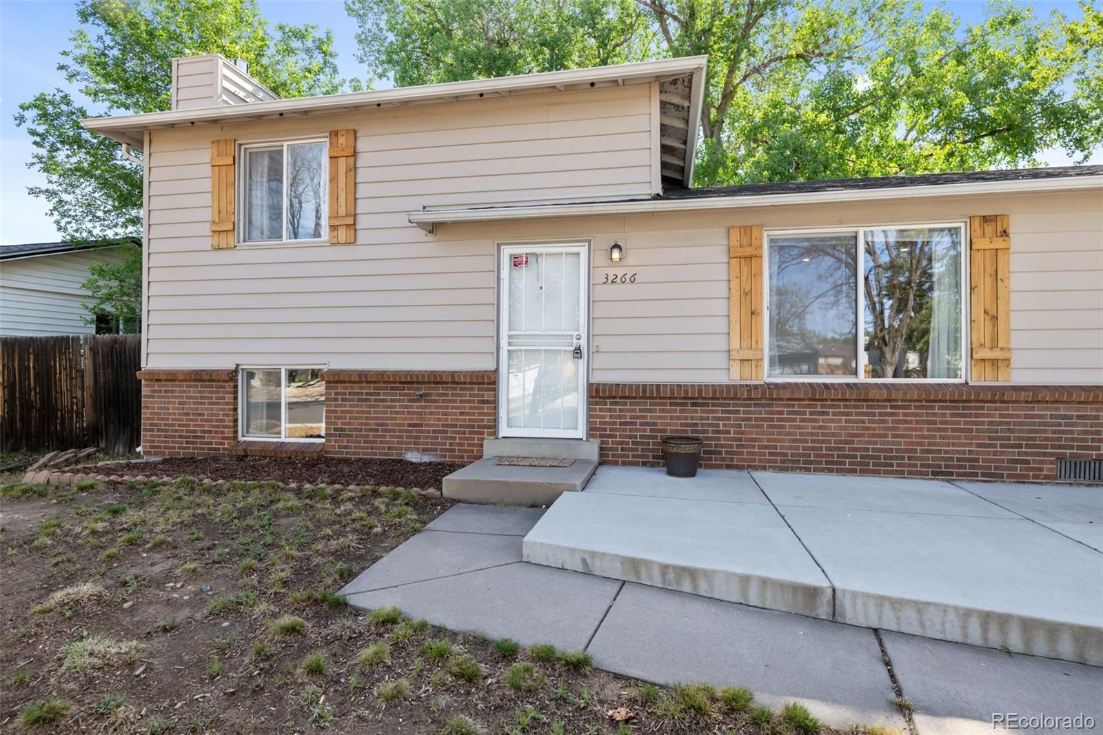 MLS Image #3 for 3266 s helena street,aurora, Colorado