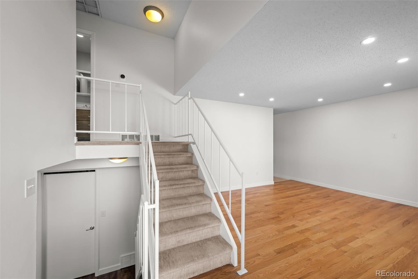 MLS Image #4 for 3266 s helena street,aurora, Colorado