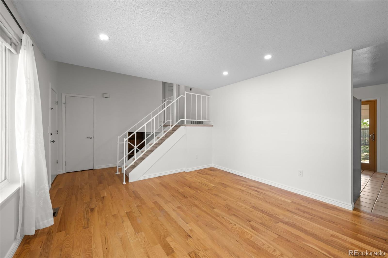 MLS Image #7 for 3266 s helena street,aurora, Colorado