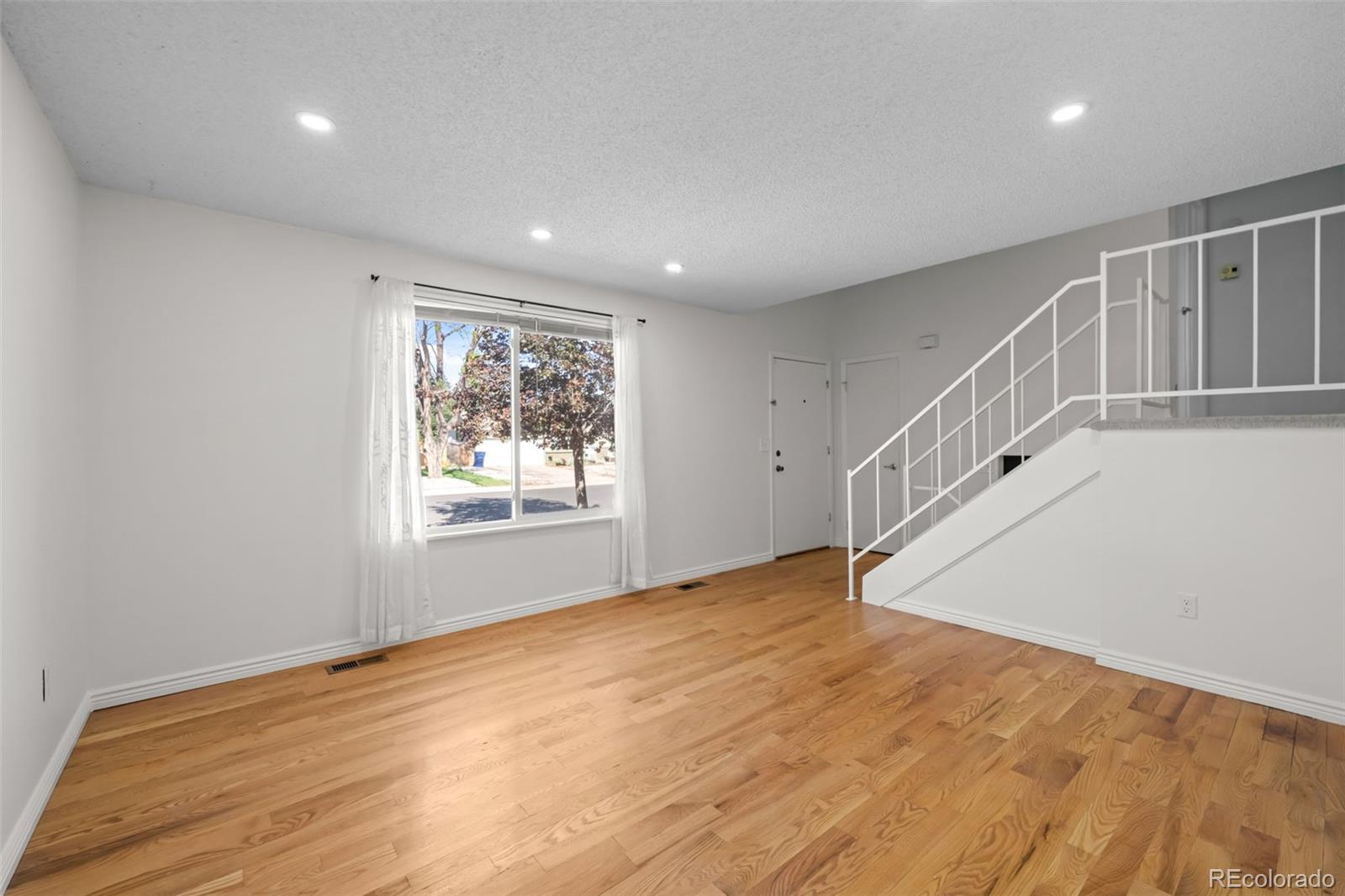 MLS Image #8 for 3266 s helena street,aurora, Colorado