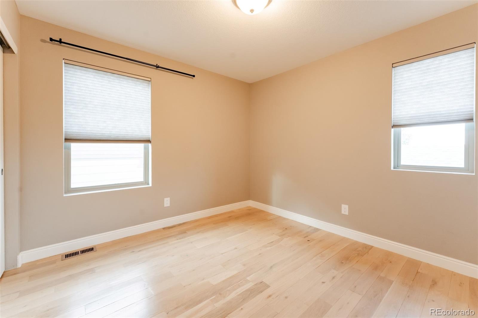 MLS Image #27 for 5706  boston court,denver, Colorado